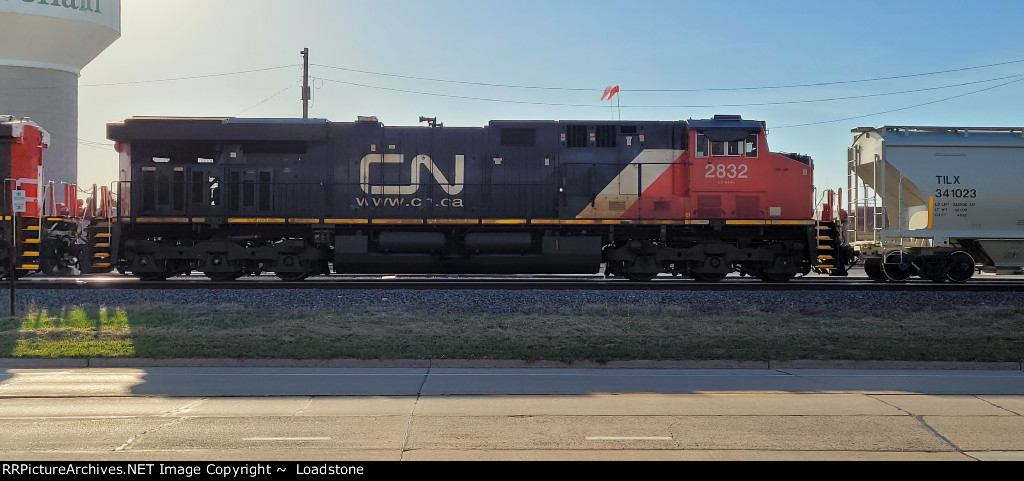 CN 2832